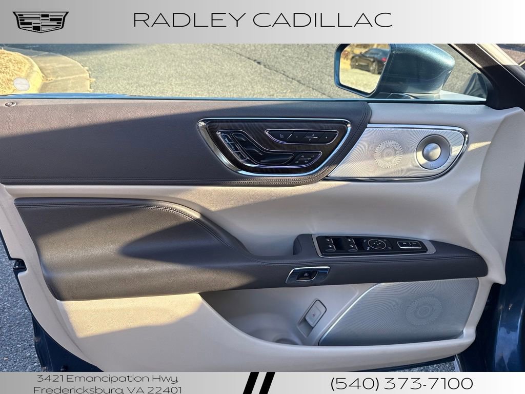 Used 2018 Lincoln Continental Reserve image 15