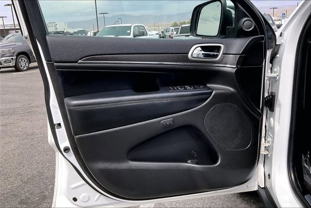 Used 2018 Jeep Grand Cherokee Limited image 22