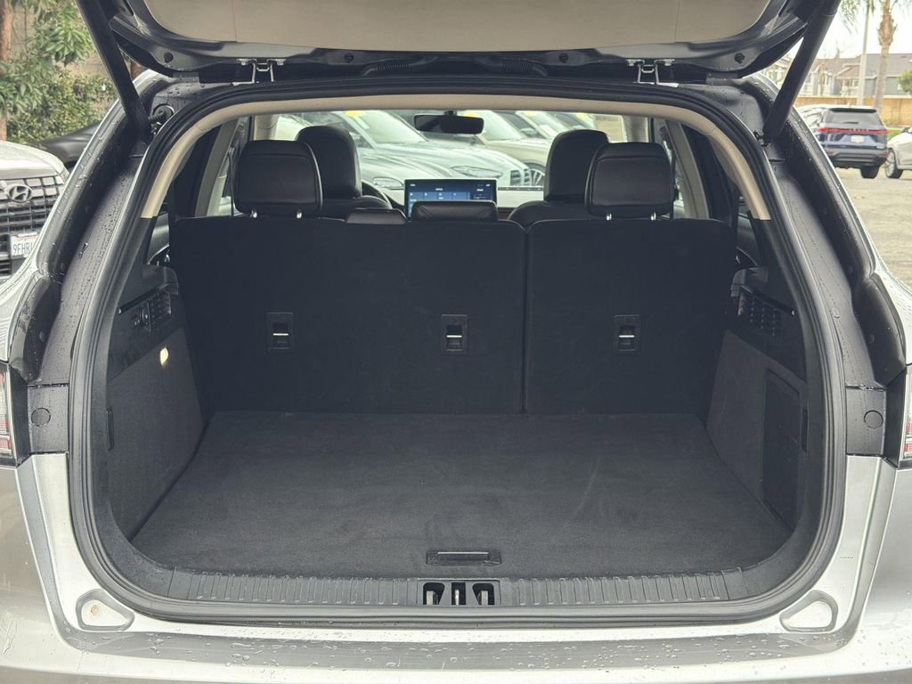 Used 2023 Lincoln Nautilus Reserve image 27