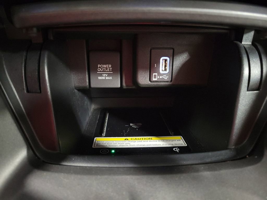 Used 2018 Honda Accord Touring image 18