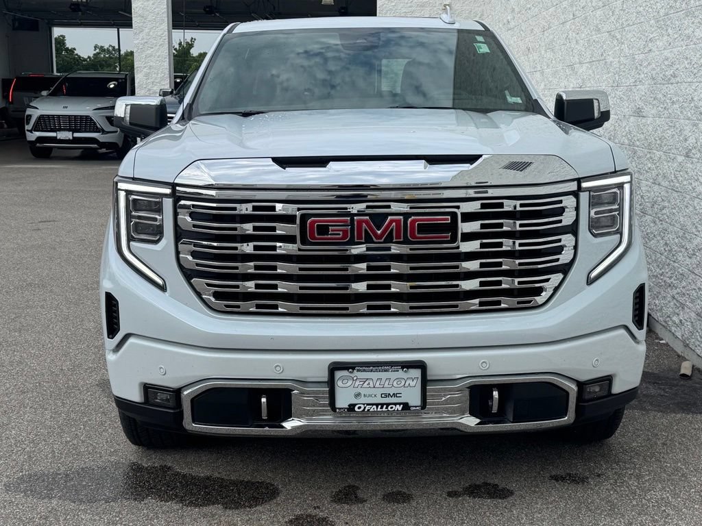 Used 2026 GMC Sierra 1500 Denali AWD/4WD image 8