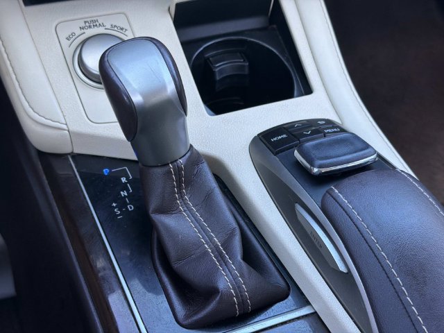 Used 2017 Lexus ES 350 w/ Luxury Package FWD image 25