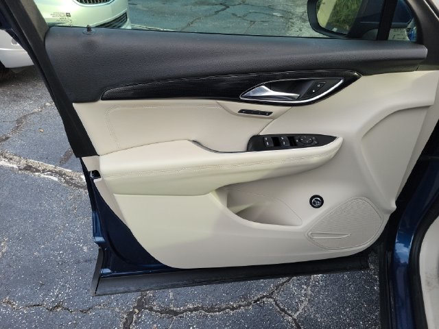 Used 2023 Buick Envision Avenir AWD/4WD image 15