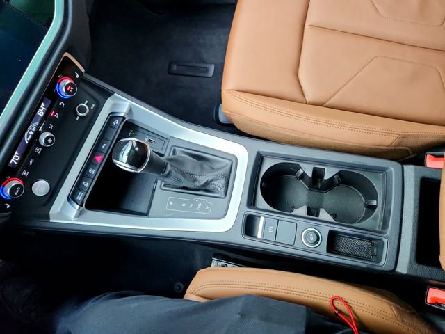 Used 2020 Audi Q3 2.0T Premium image 22