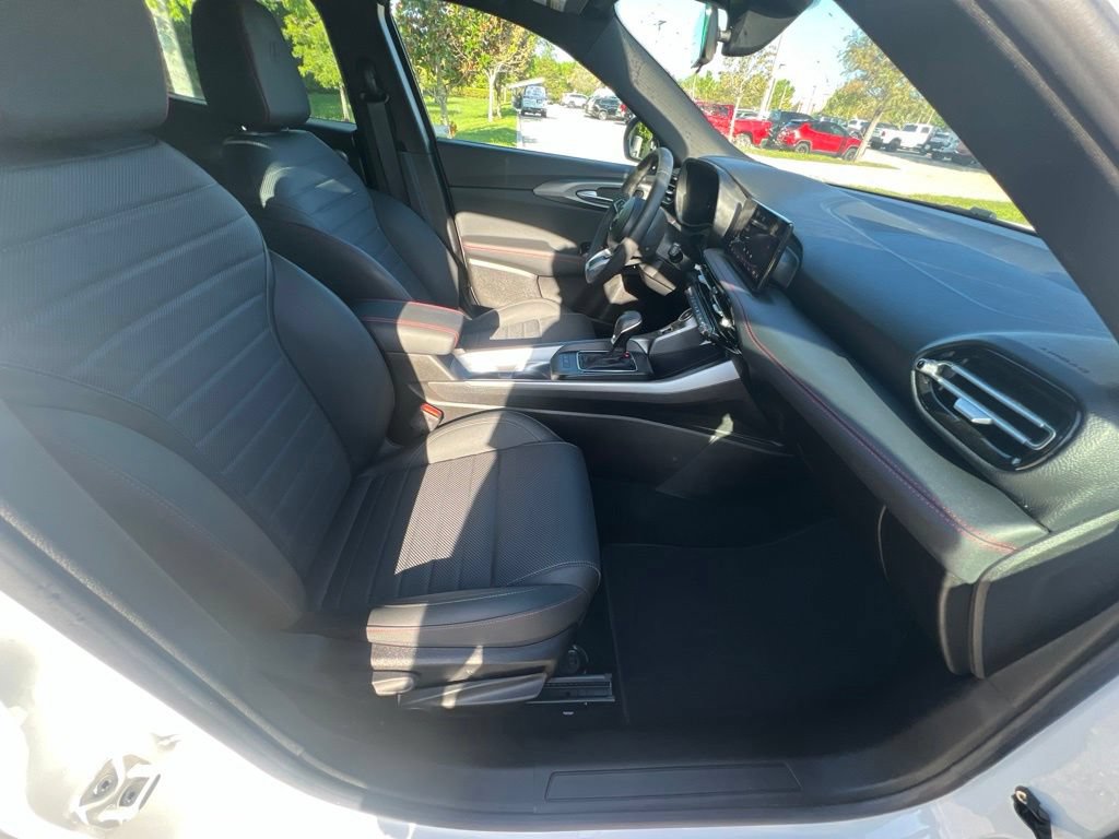 Used 2023 Dodge Hornet GT w/ GT Blacktop Package AWD/4WD image 15