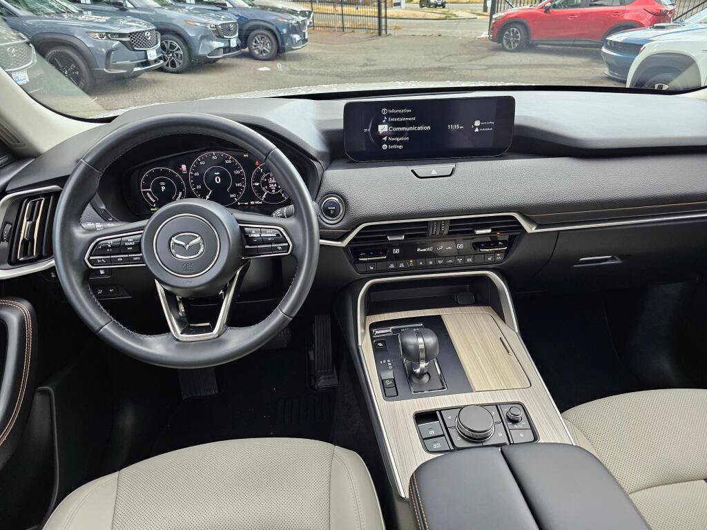 Certified 2024 MAZDA CX-90 Plug-In Hybrid w/ Premium Pkg AWD/4WD image 19