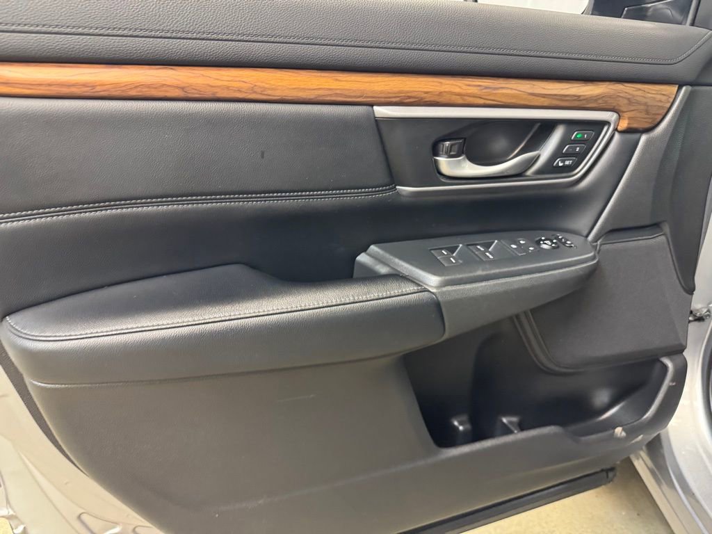 Used 2017 Honda CR-V EX-L image 8
