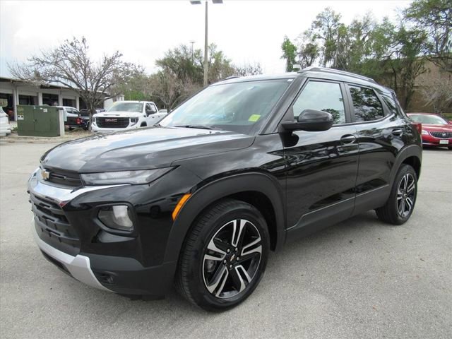 Used 2023 Chevrolet TrailBlazer LT image 3