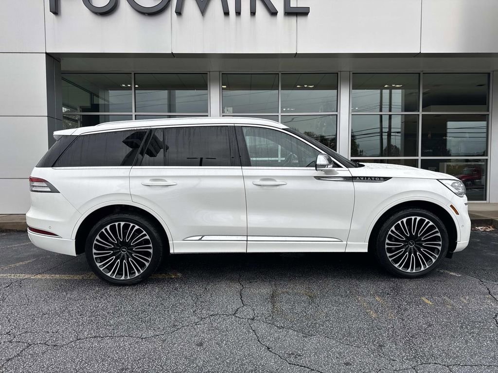 Used 2022 Lincoln Aviator Black Label w/ Dynamic Handling Package image 8