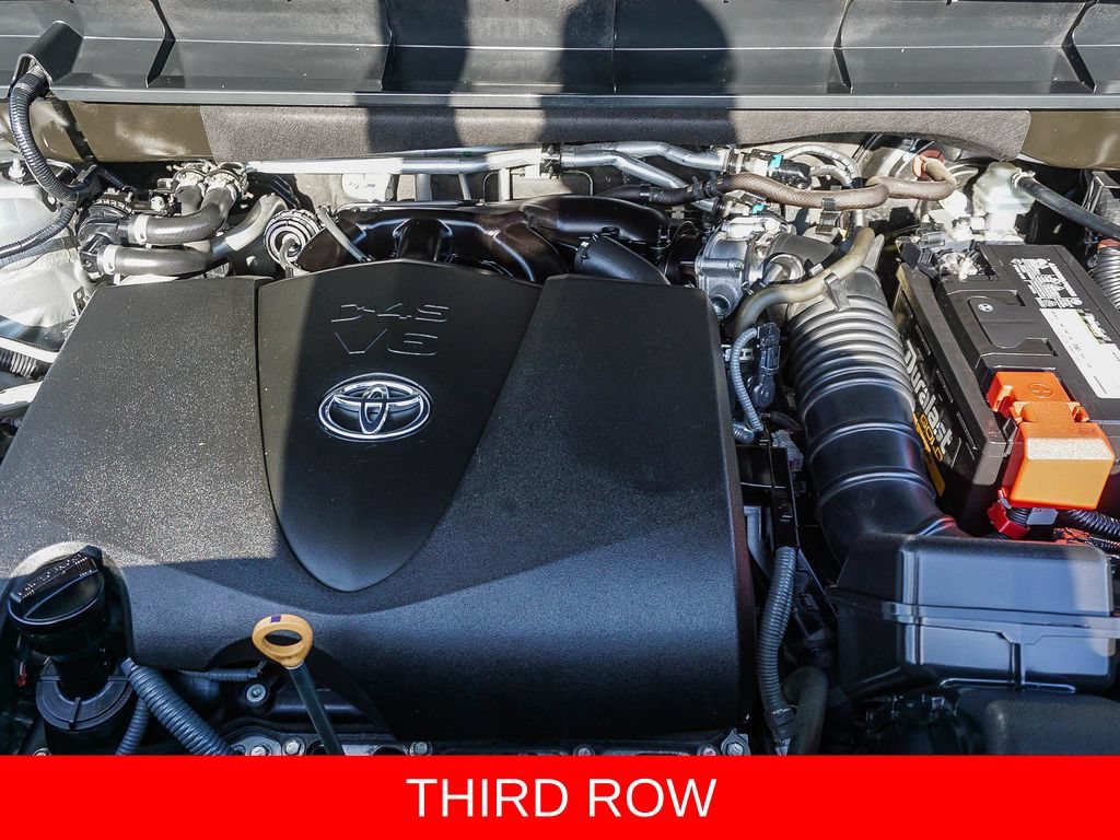 Used 2021 Toyota Highlander Limited FWD image 25