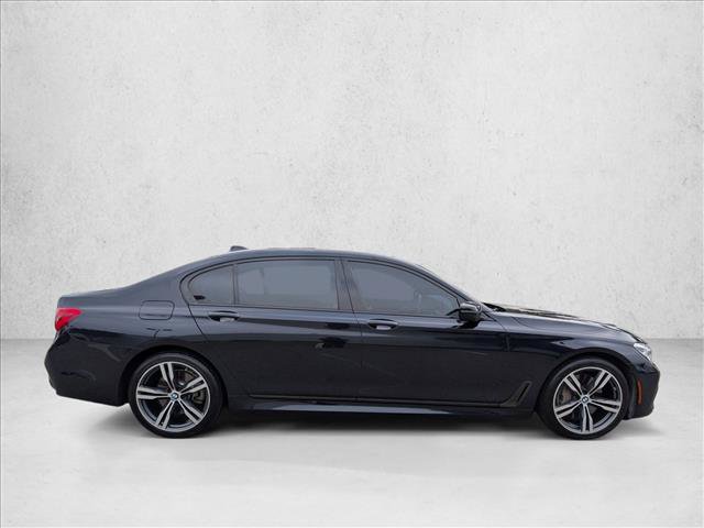 Used 2019 BMW 750i w/ M Sport Package RWD video 4