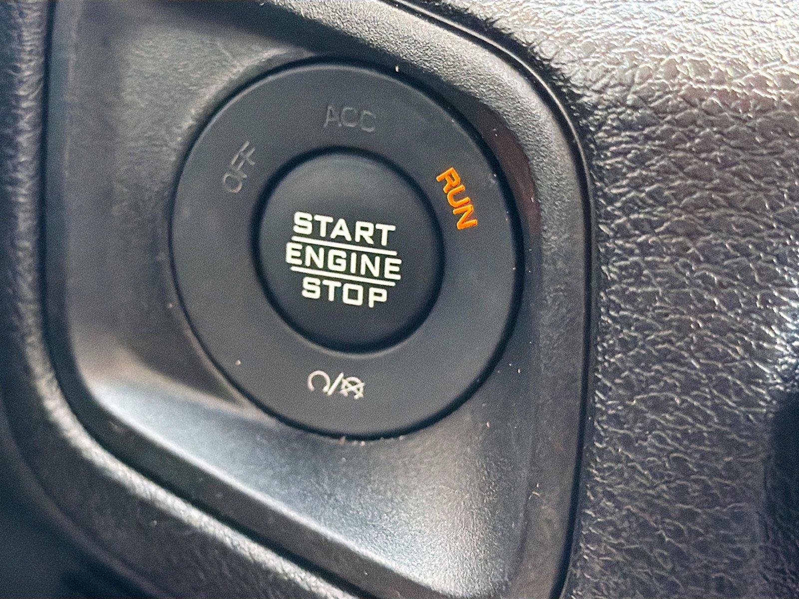 Used 2025 Jeep Gladiator Sport AWD/4WD image 33