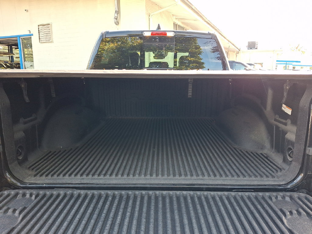 Used 2024 RAM 1500 Laramie AWD/4WD image 28