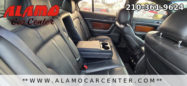 Used 2013 Lincoln MKS image 24