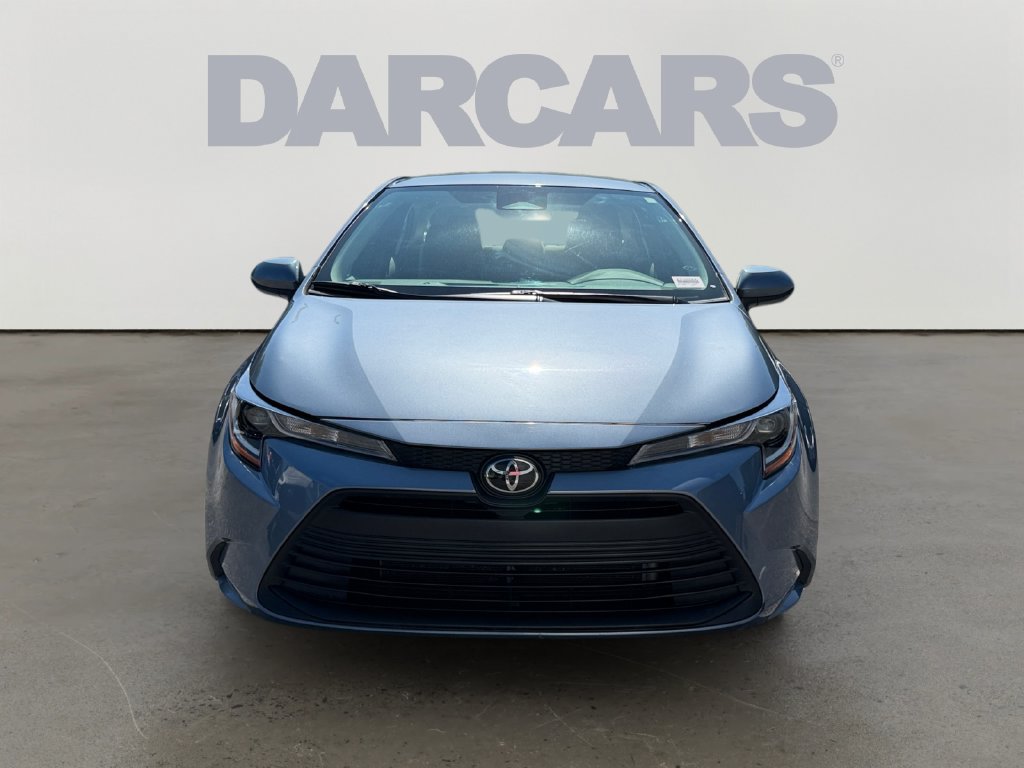 Used 2024 Toyota Corolla LE FWD image 2
