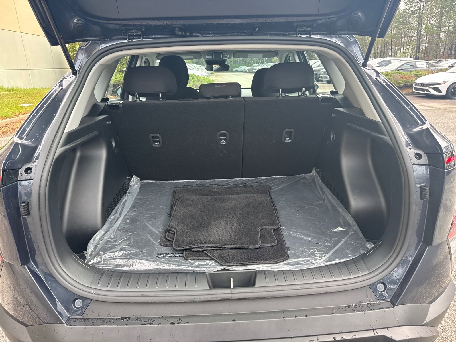 Used 2025 Hyundai Kona SE image 18