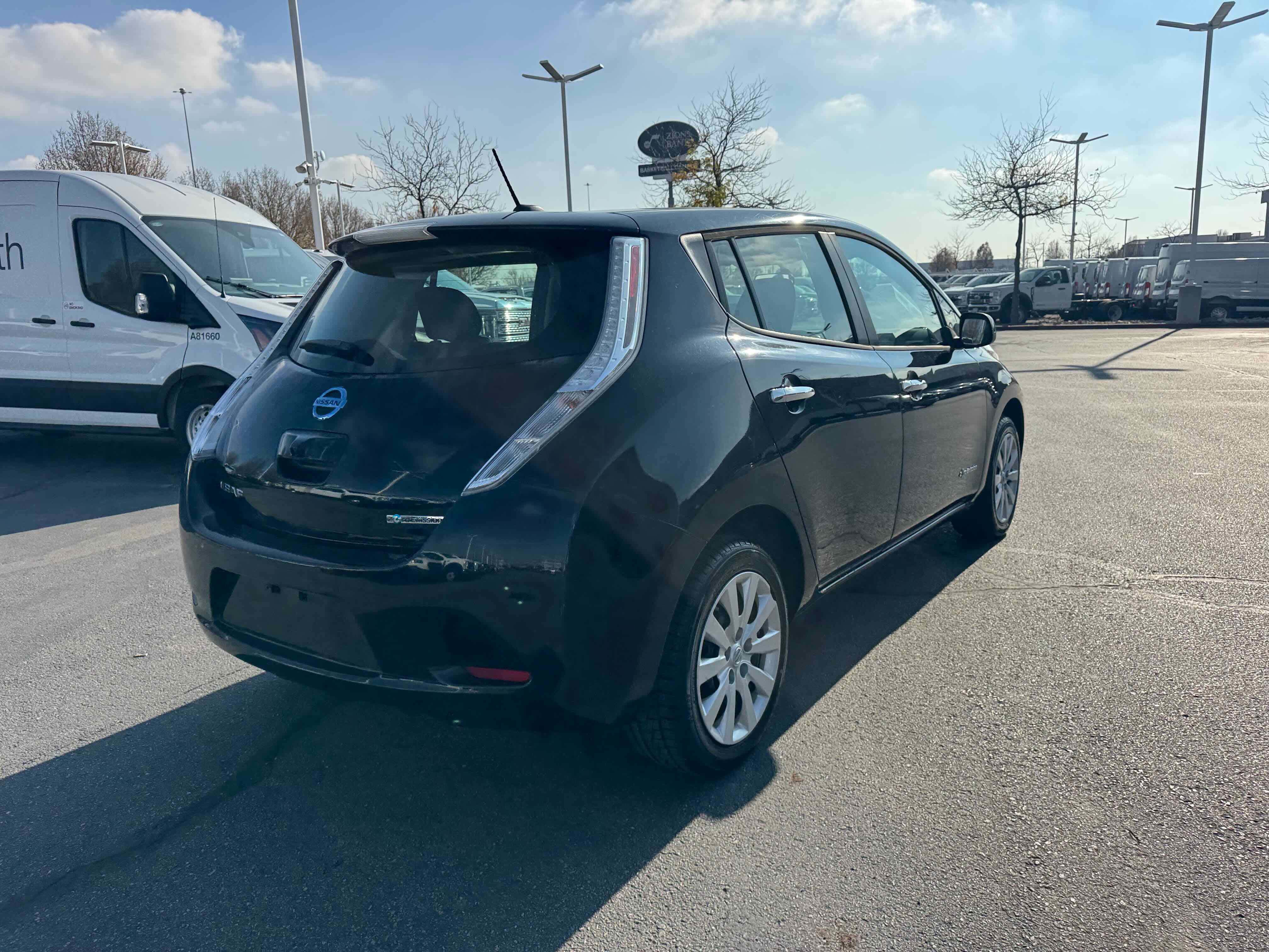 Used 2015 Nissan Leaf S w/ Charge Package image 7