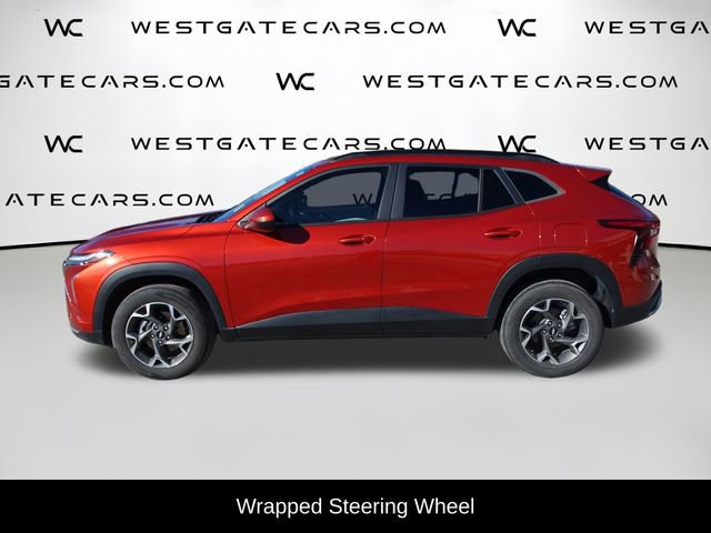 Used 2024 Chevrolet Trax LT w/ Driver Confidence Package image 7