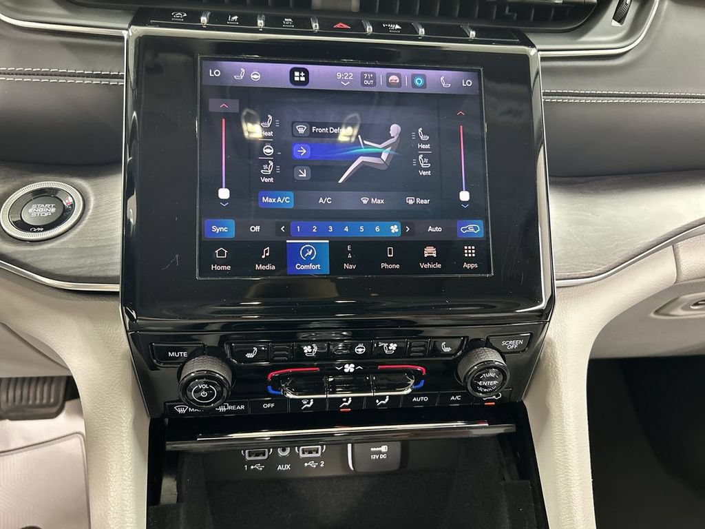 Used 2022 Jeep Grand Cherokee Overland AWD/4WD image 17