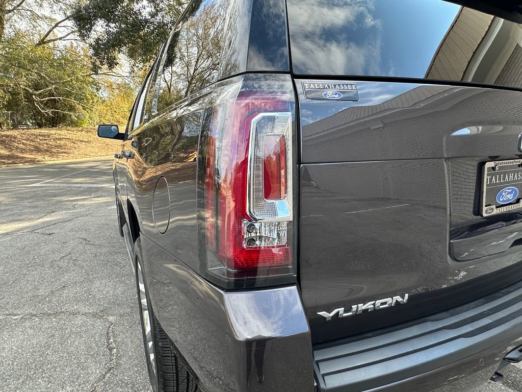 Used 2017 GMC Yukon SLT w/ Premium Edition image 38