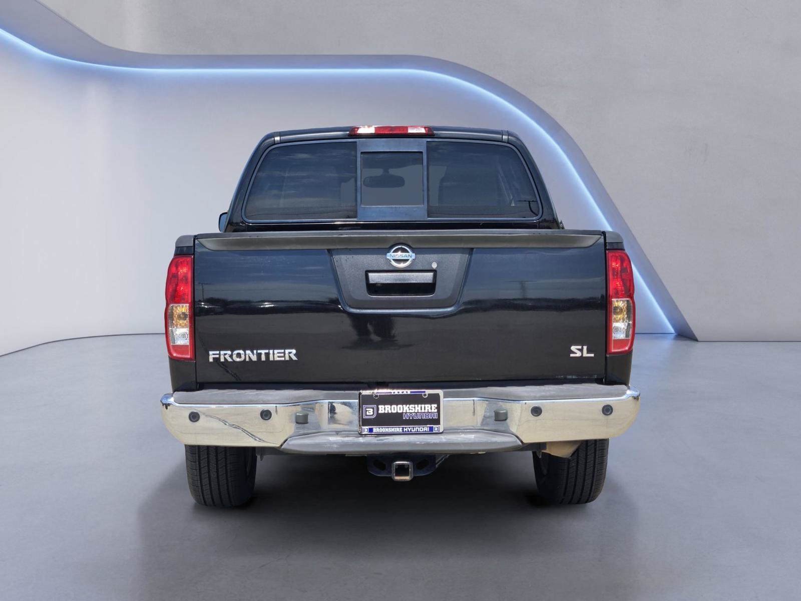 Used 2019 Nissan Frontier SL RWD image 7