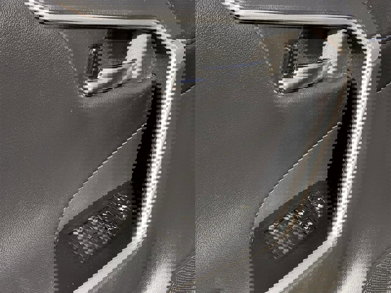 Used 2019 Toyota RAV4 XSE image 23