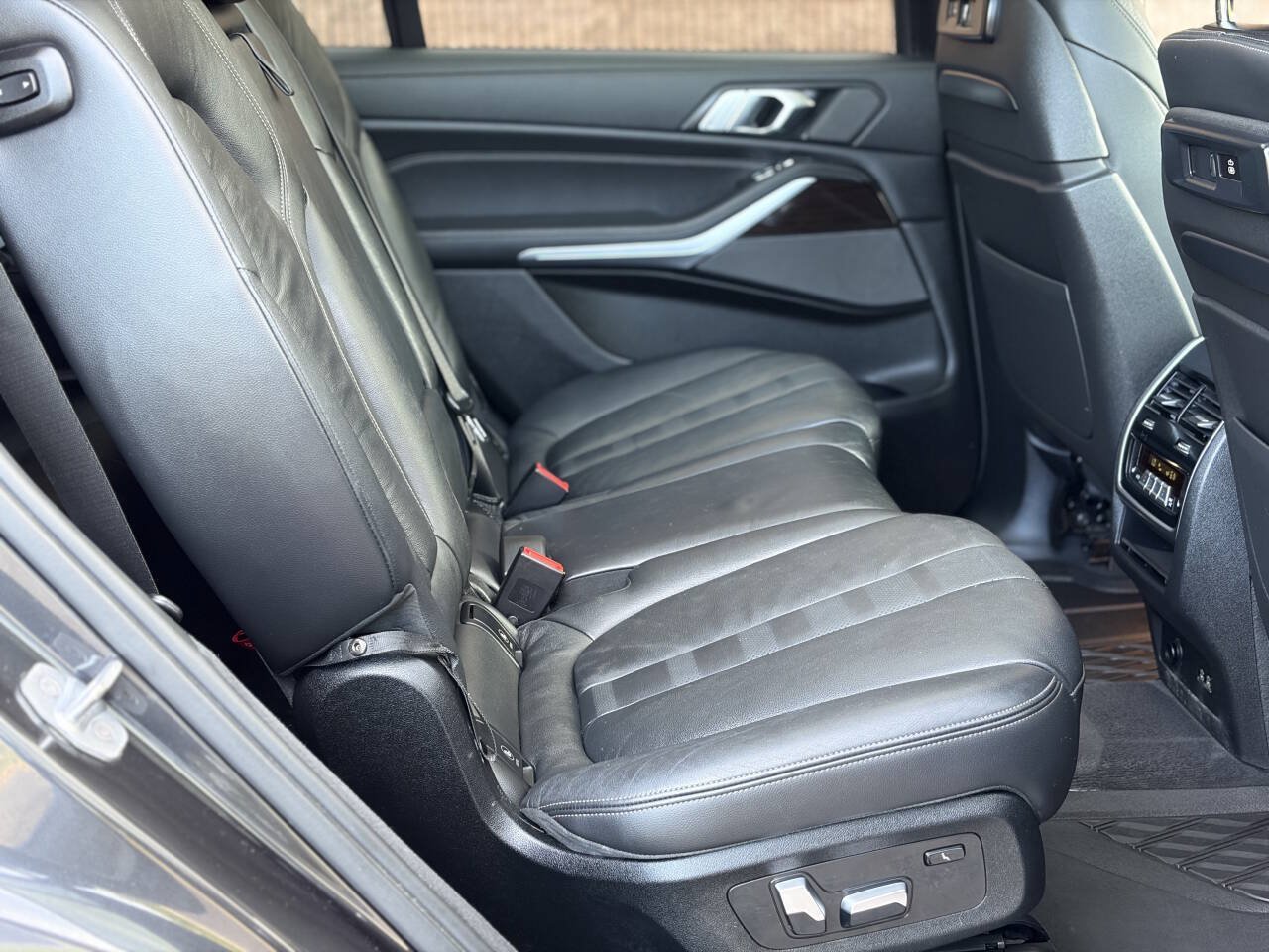 Used 2019 BMW X7 xDrive40i w/ Premium Package AWD/4WD image 21