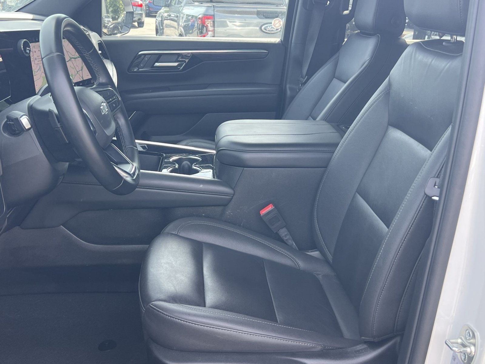 Used 2025 Chevrolet Tahoe Z71 AWD/4WD image 13