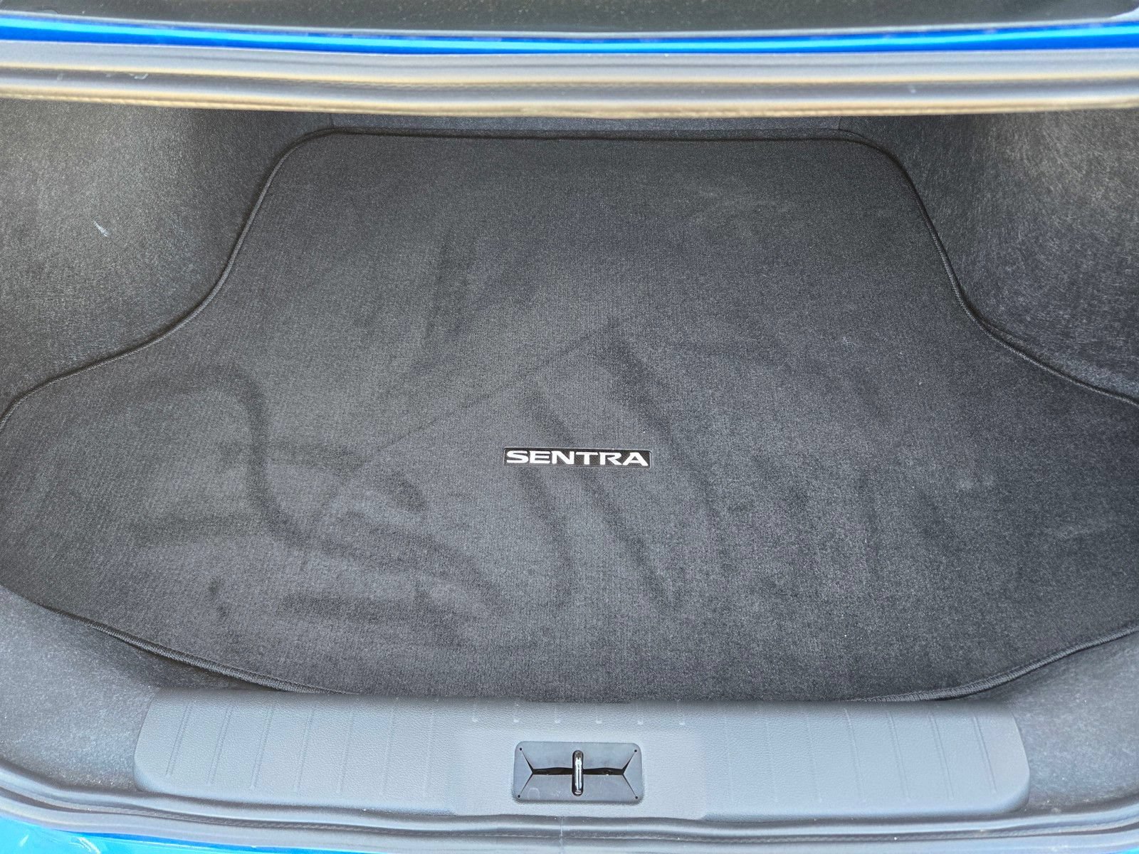 Used 2025 Nissan Sentra SV w/ All-Weather Package FWD image 12