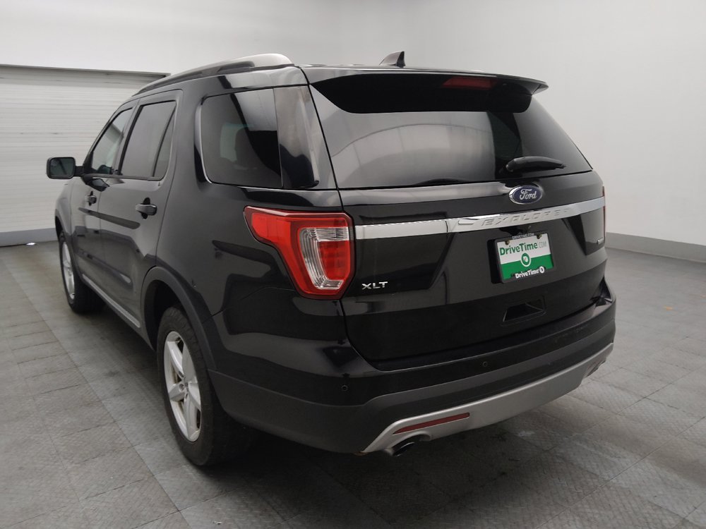 Used 2017 Ford Explorer XLT AWD/4WD image 5