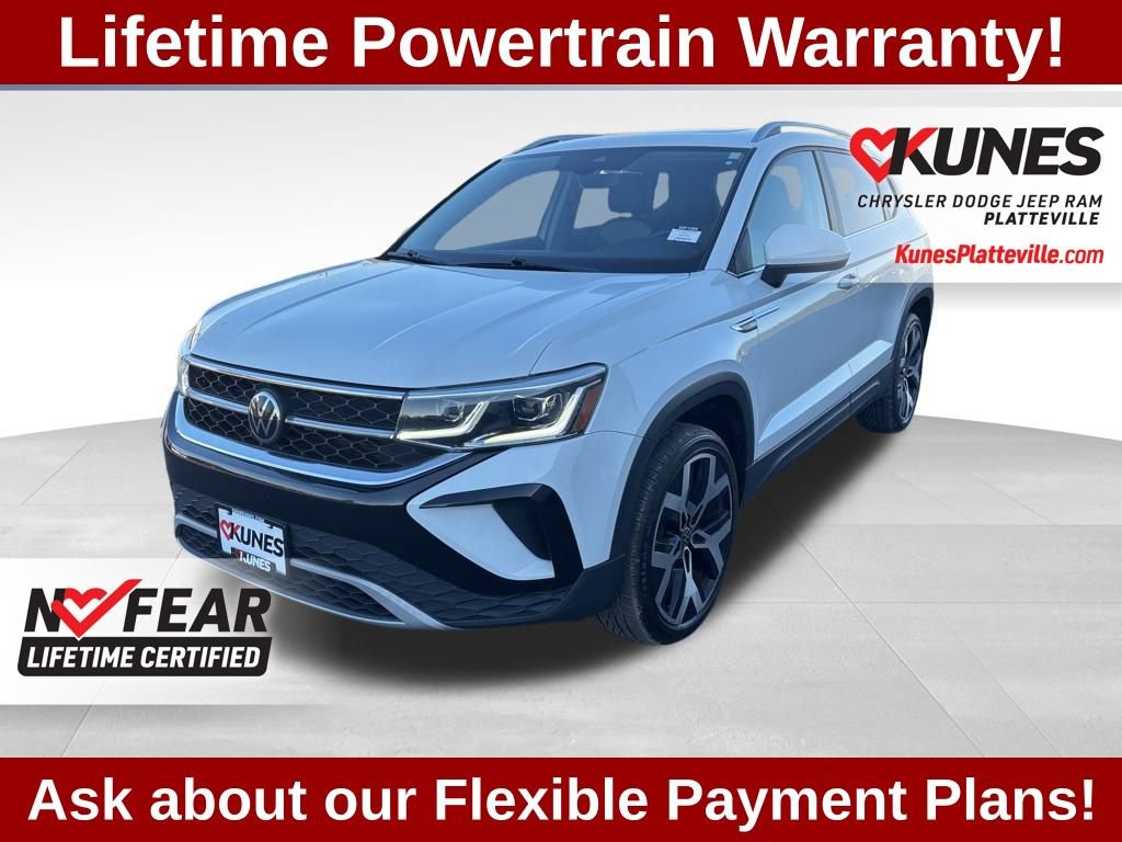 Used 2023 Volkswagen Taos SEL image 4