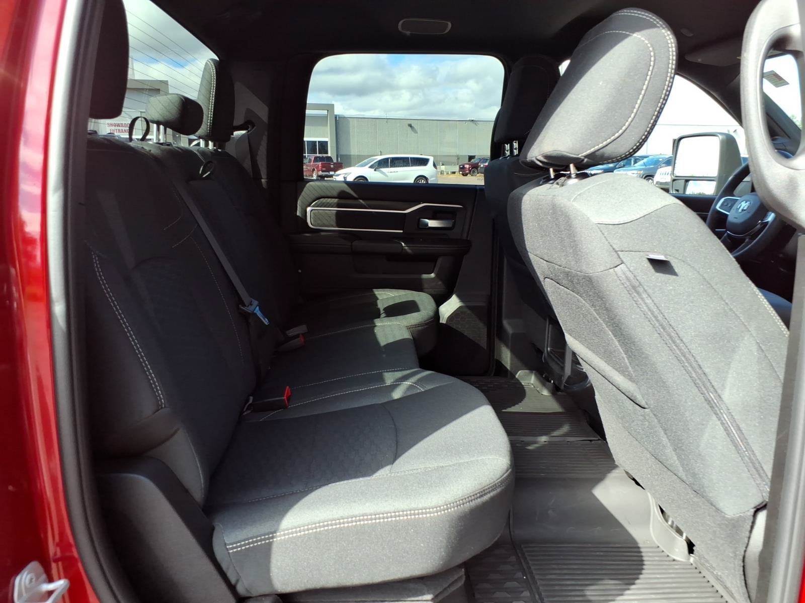 Used 2026 RAM 3500 Big Horn AWD/4WD image 17