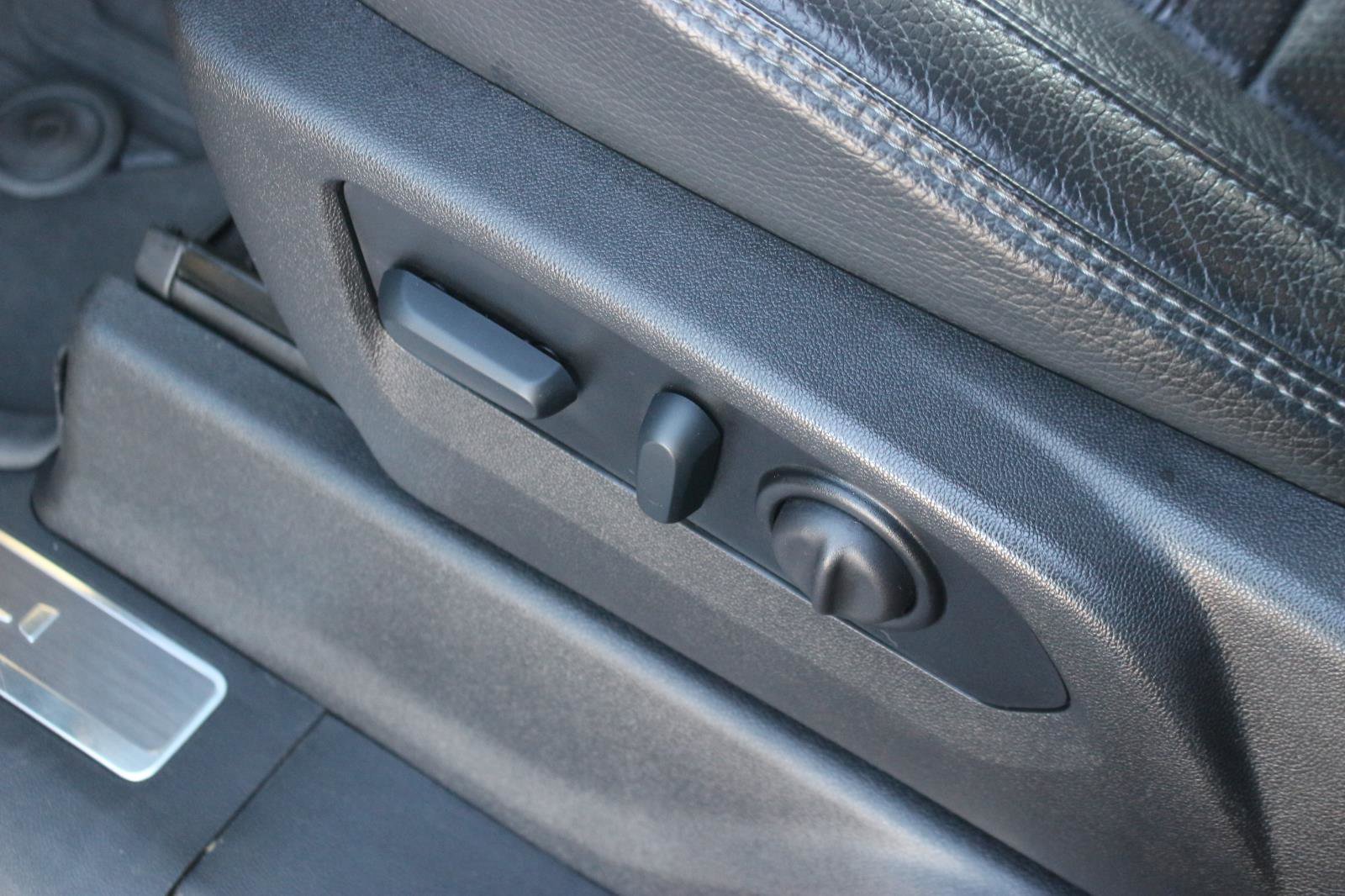 Used 2023 GMC Sierra 2500 Denali w/ Denali Ultimate Package image 17