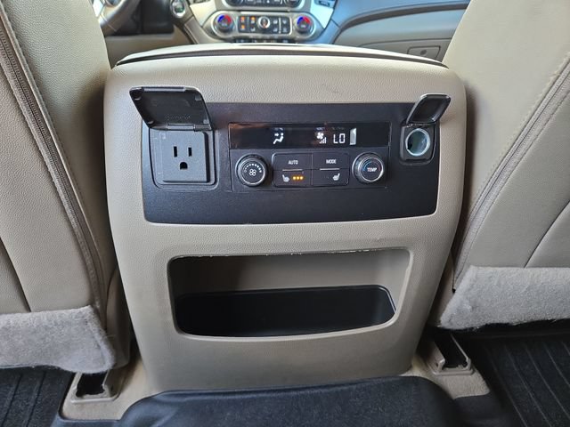 Used 2019 Chevrolet Suburban LT w/ Luxury Package AWD/4WD image 33