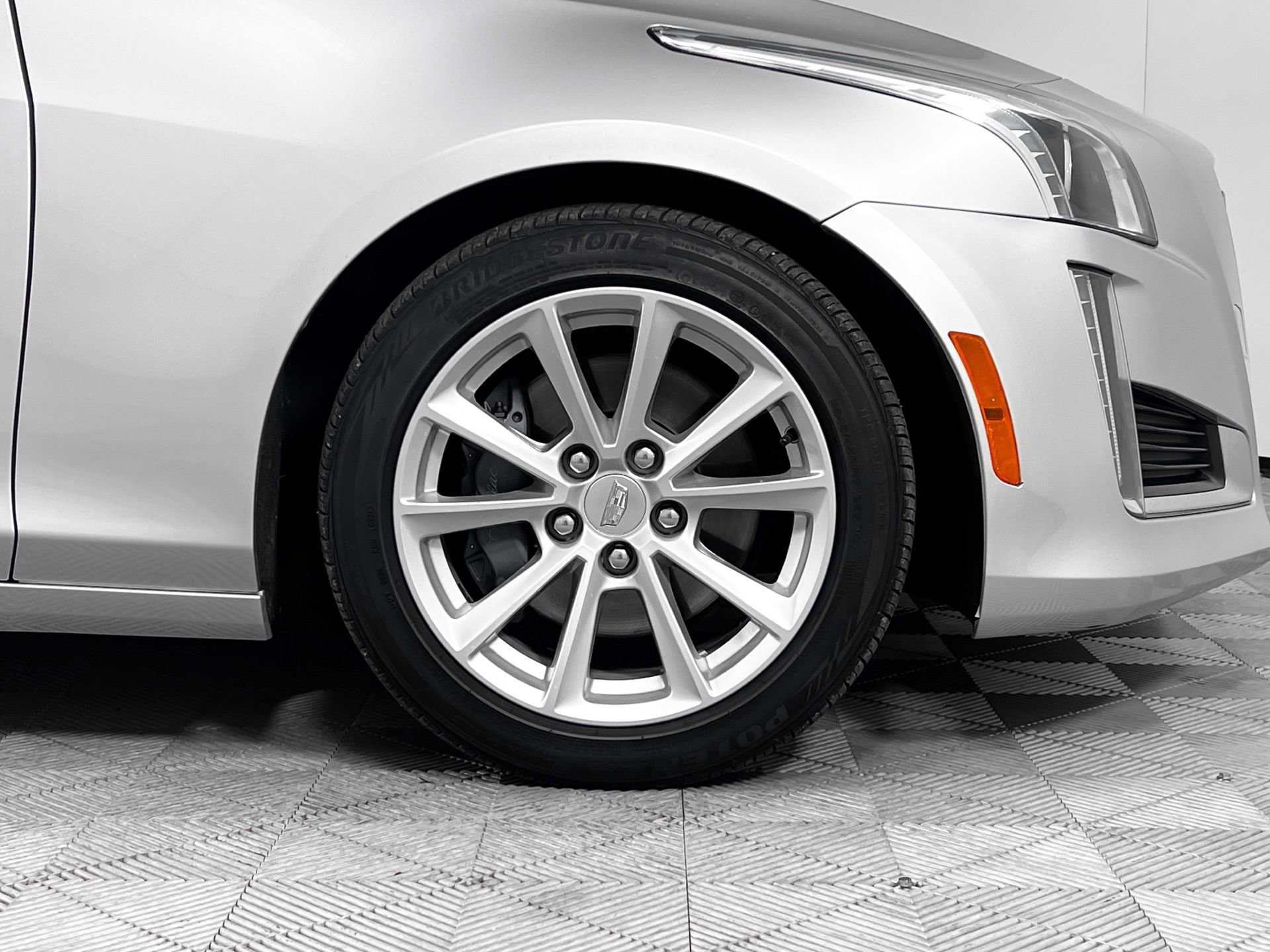 Used 2019 Cadillac CTS Sedan w/ Seating Package image 9