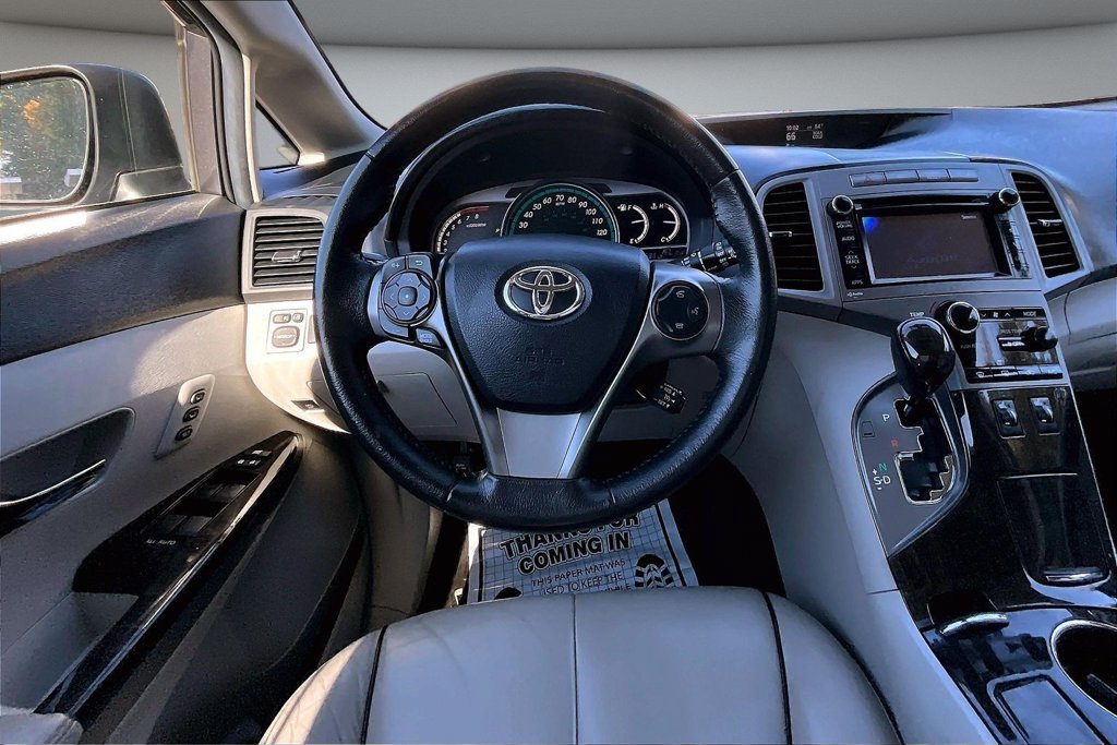 Used 2014 Toyota Venza XLE AWD/4WD image 8