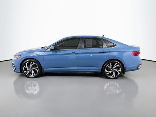 Certified 2026 Volkswagen Jetta SEL FWD image 4