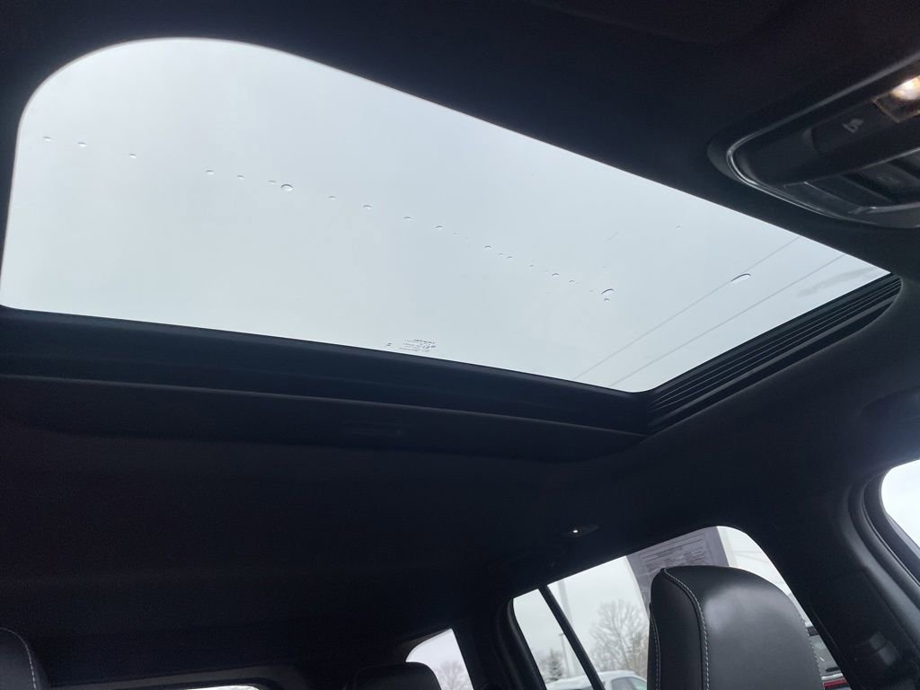 Used 2024 Jeep Grand Cherokee Altitude image 46