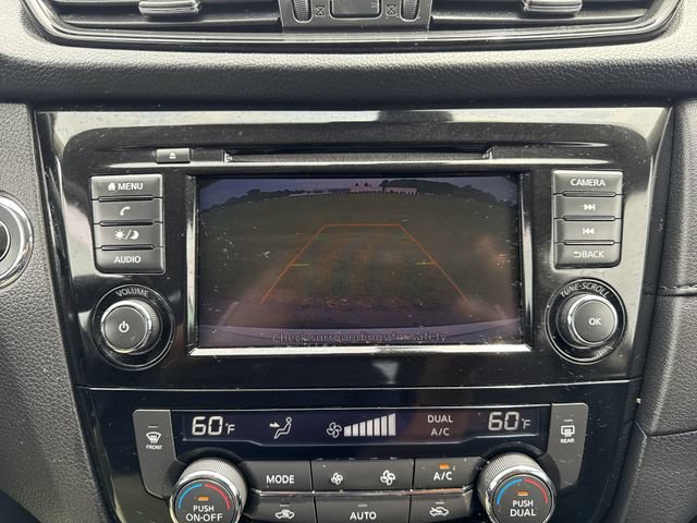 Used 2020 Nissan Rogue SV AWD/4WD image 14