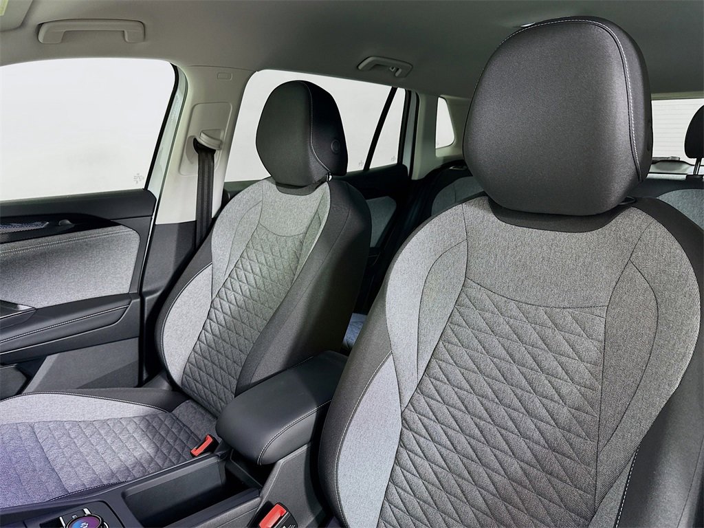New 2025 Volkswagen Tiguan S image 8