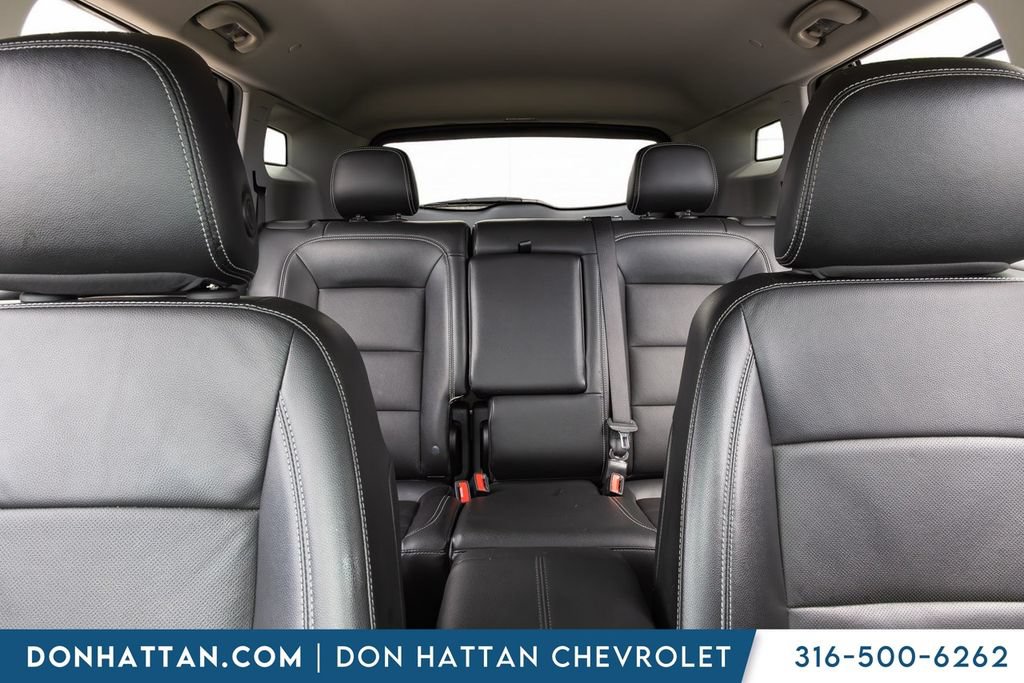 Used 2023 GMC Terrain SLT FWD image 16