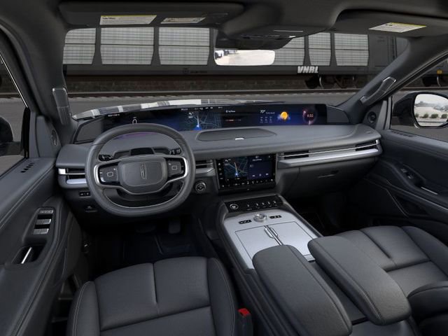 New 2026 Lincoln Navigator Reserve w/ Jet Appearance Package AWD/4WD image 12