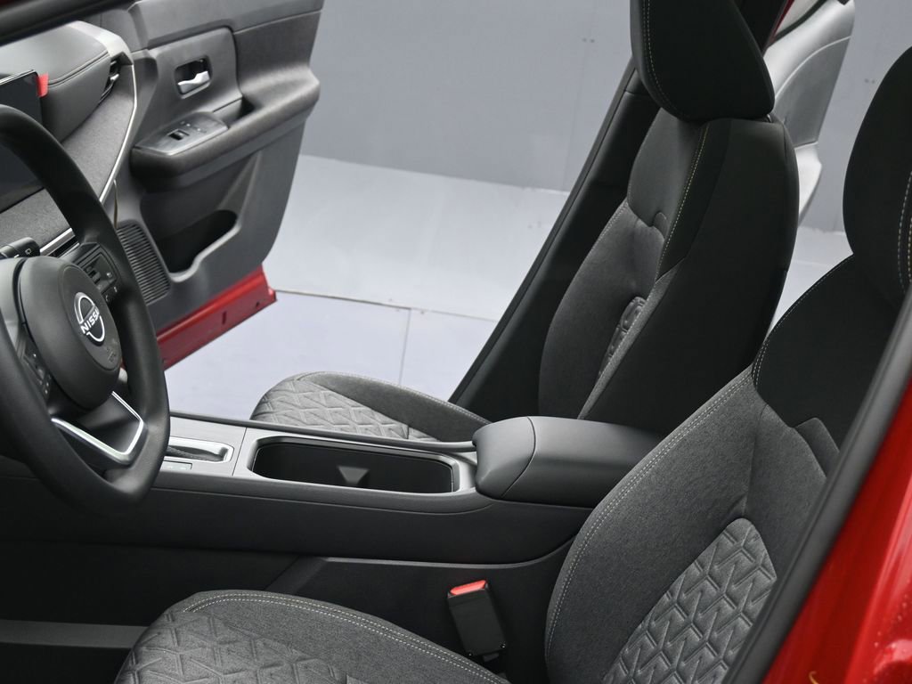 New 2026 Nissan Kicks SV w/ SV Premium Package image 15