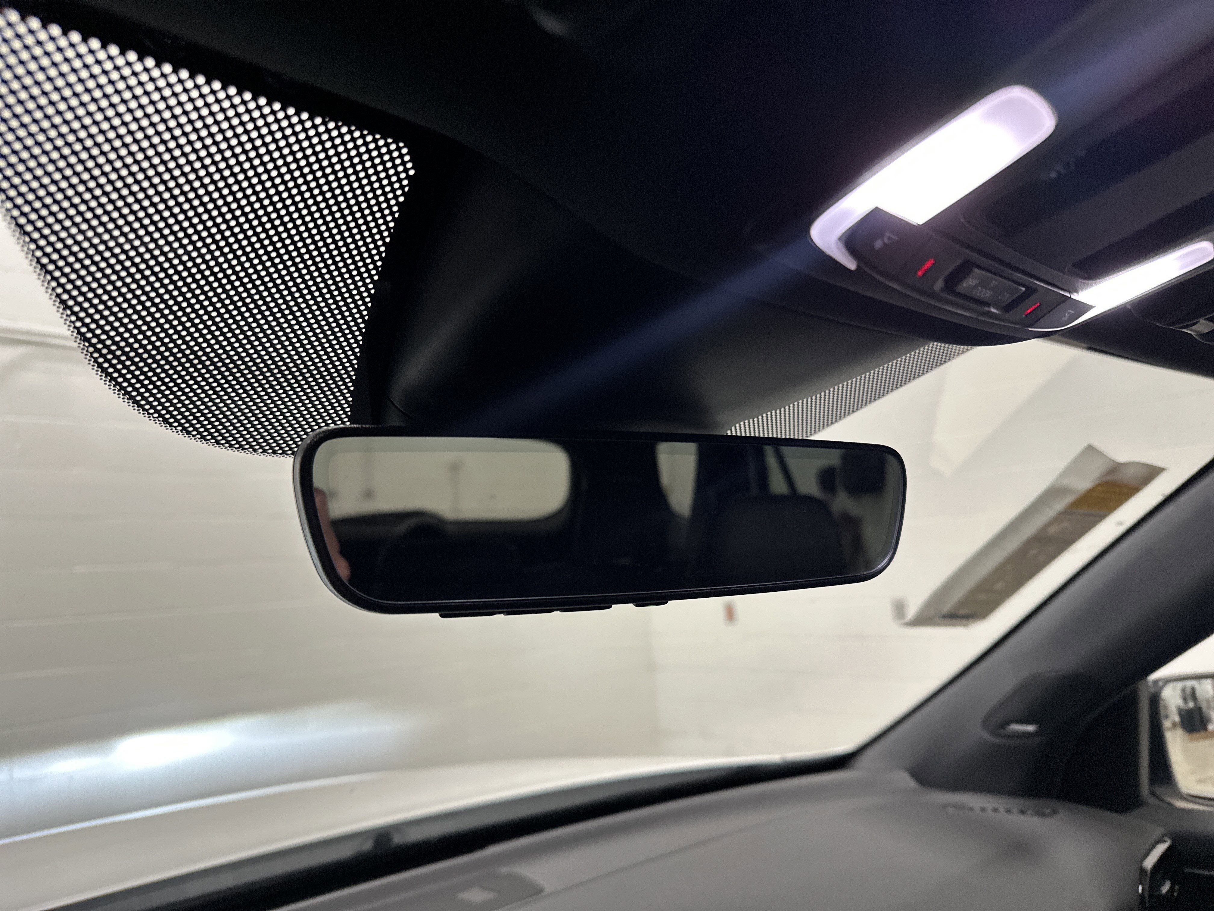 Used 2025 Honda Pilot Black Edition image 27