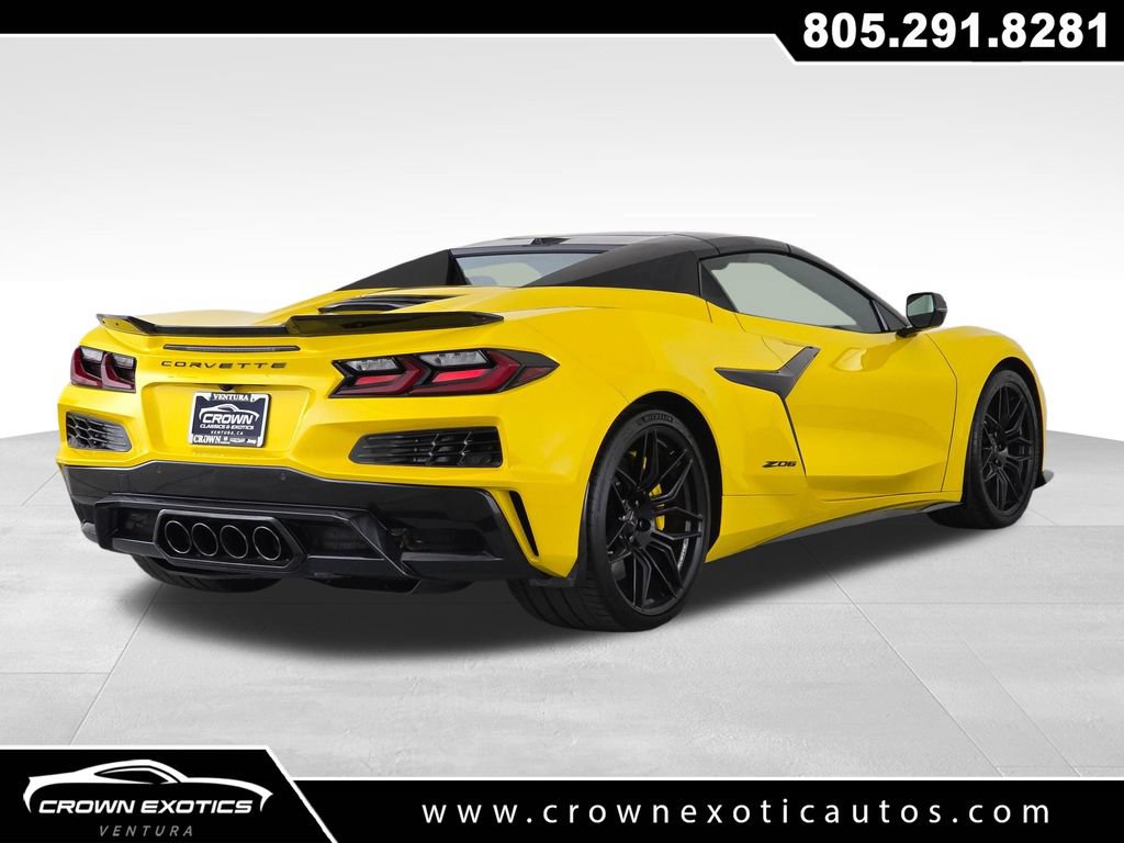 Used 2025 Chevrolet Corvette Z06 RWD image 7