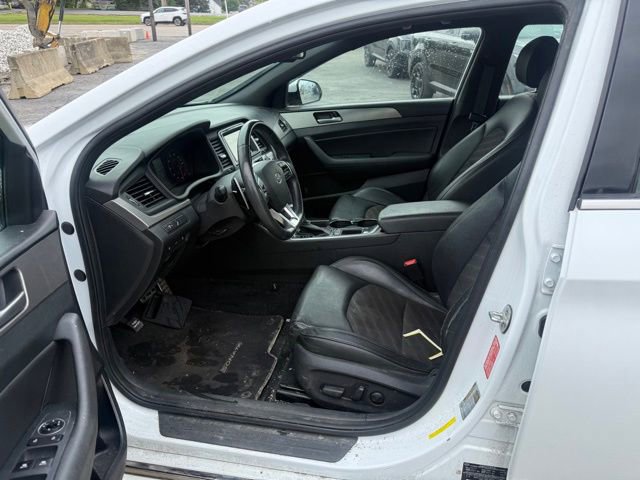 Used 2018 Hyundai Sonata Sport w/ Cargo Package FWD image 9