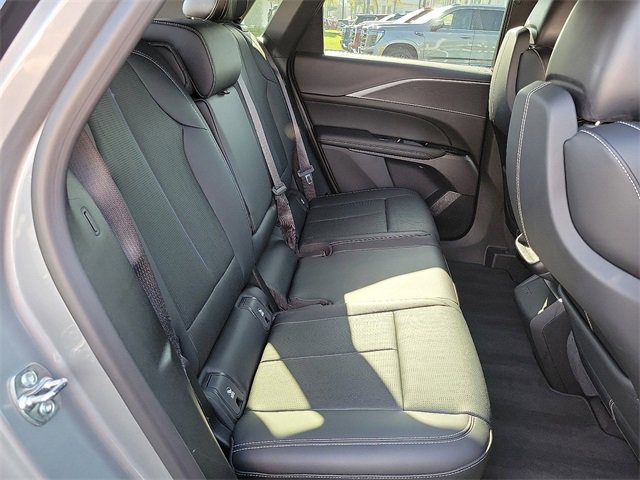 Used 2025 Cadillac Lyriq Luxury image 21