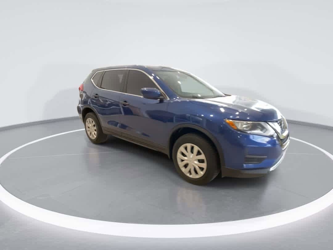 Used 2020 Nissan Rogue S AWD/4WD image 2
