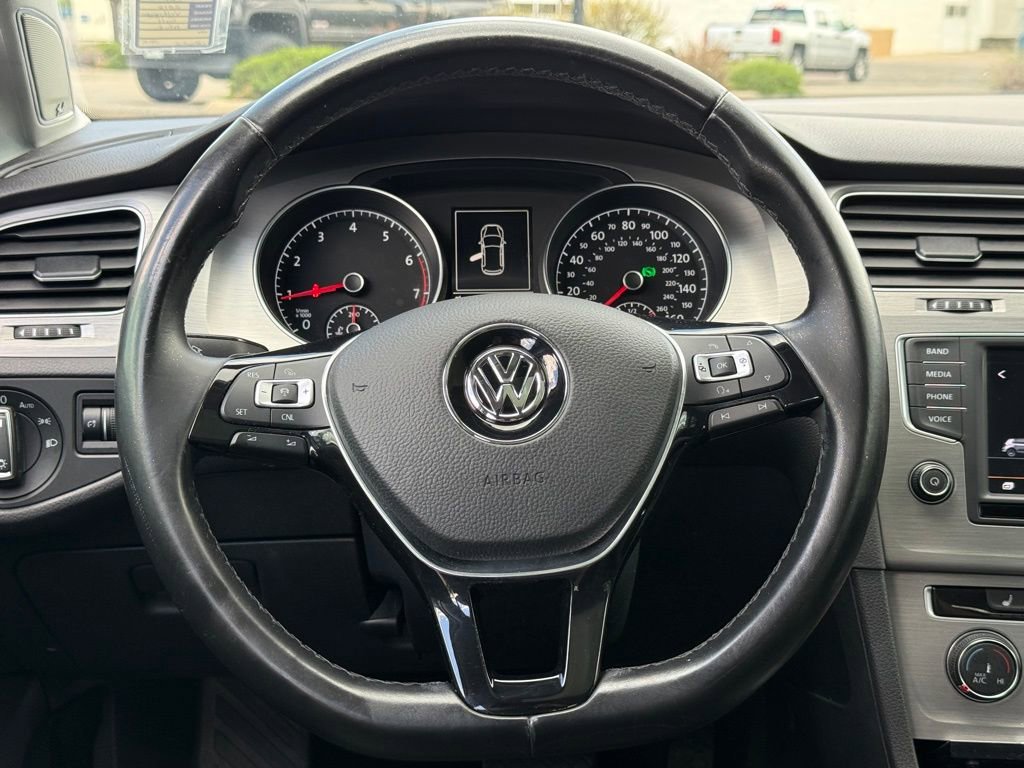 Used 2016 Volkswagen Golf SE FWD image 19