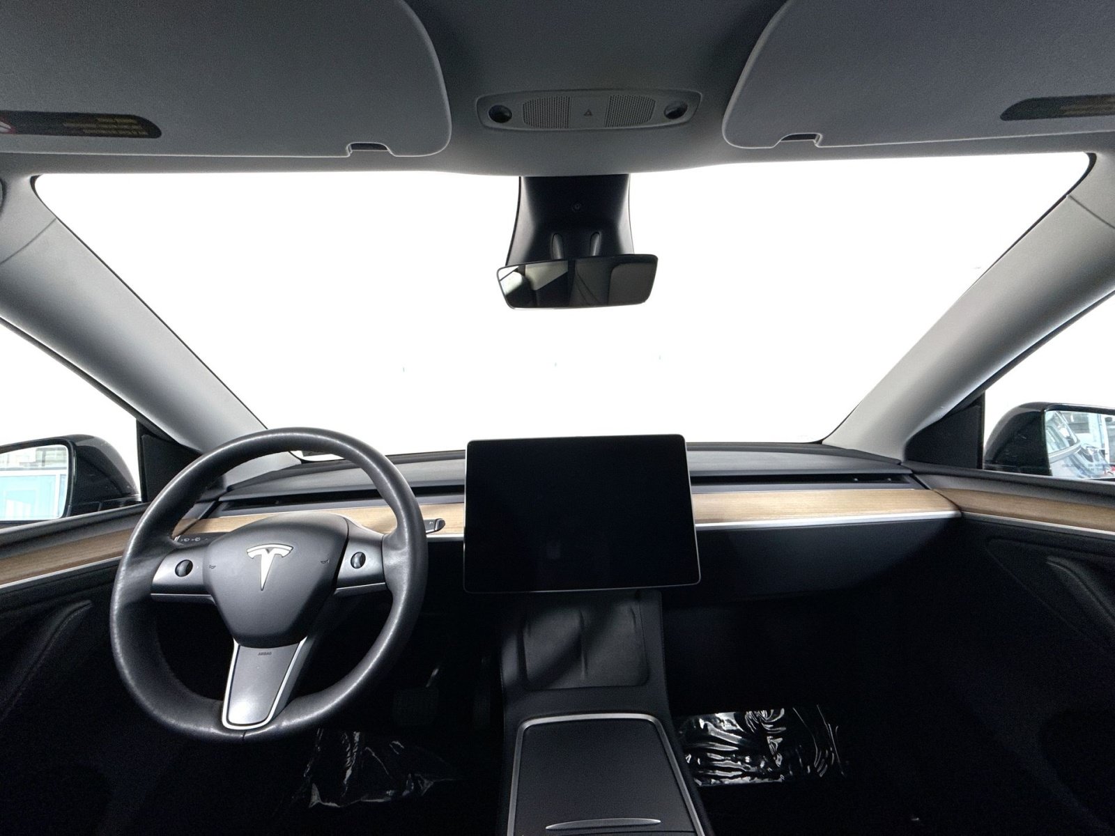 Used 2024 Tesla Model Y Long Range AWD/4WD image 23